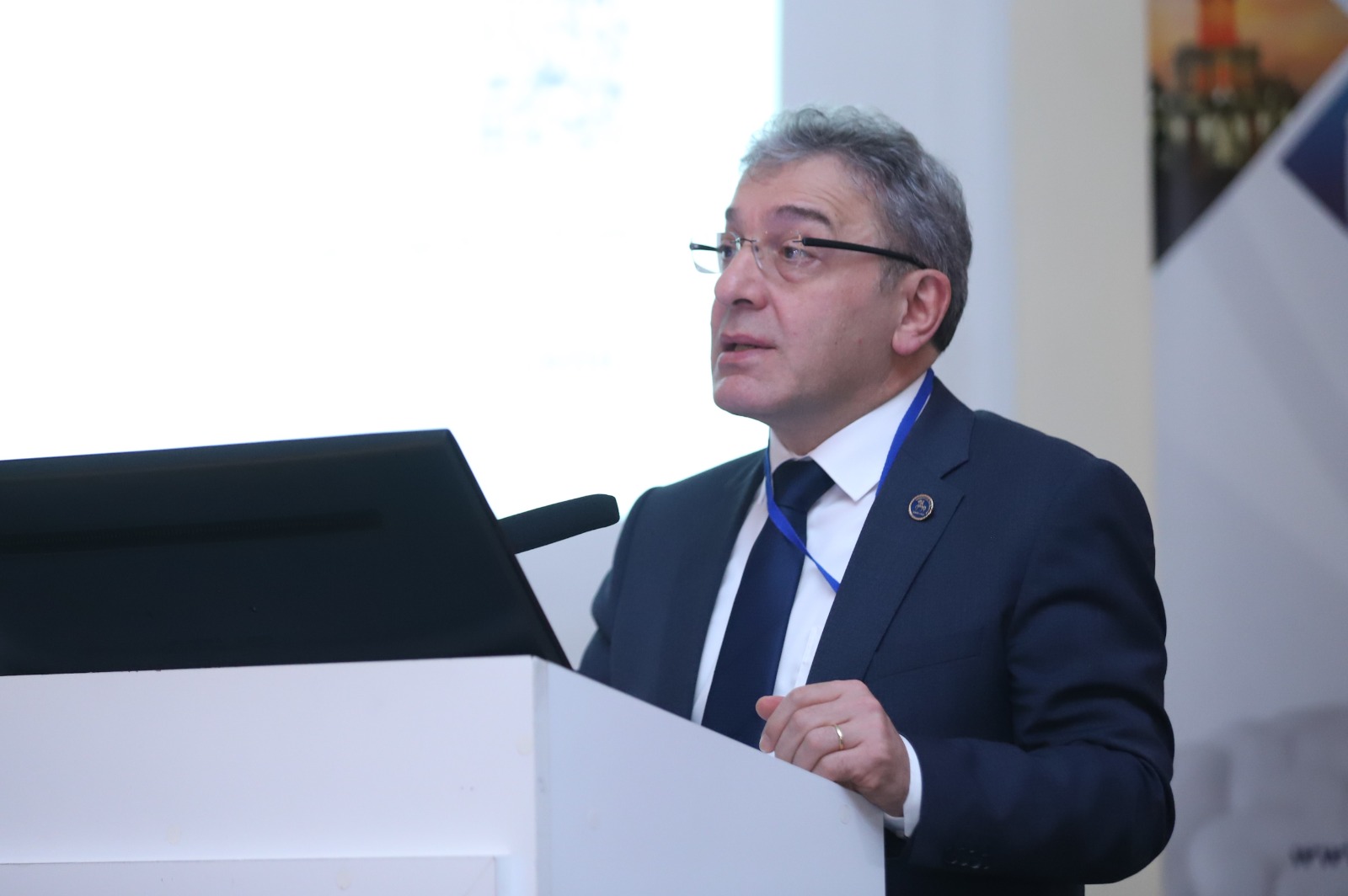 DEÜ’NÜN ÖNCÜLÜĞÜNDE “GERİATRİ GÜNLERİ” 11. KEZ DÜZENLENDİ